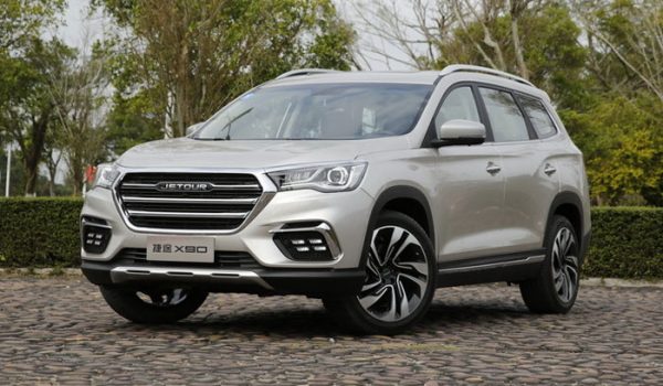 تجربه‌ای مطمئن از خرید خودرو با کارشناسی ۳۶۰ درجه در شرکت خودروبین